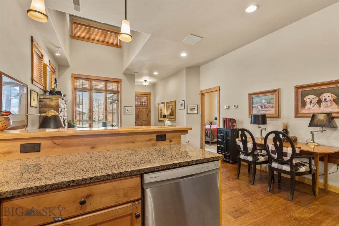 Bozeman, Montana 59715, United States, 2 Bedrooms Bedrooms, ,2 BathroomsBathrooms,Residential,Active,91037