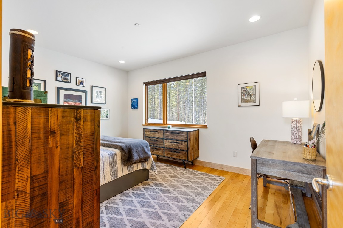 Aspen Groves - Residential