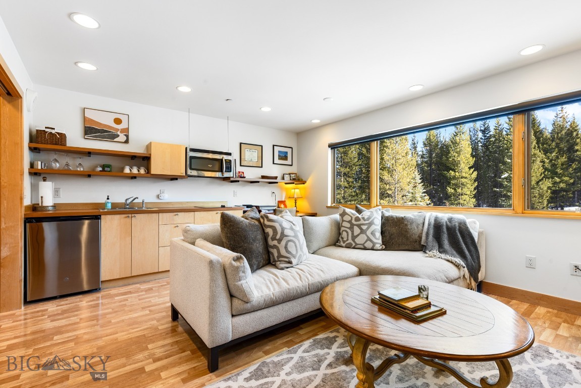 Aspen Groves - Residential