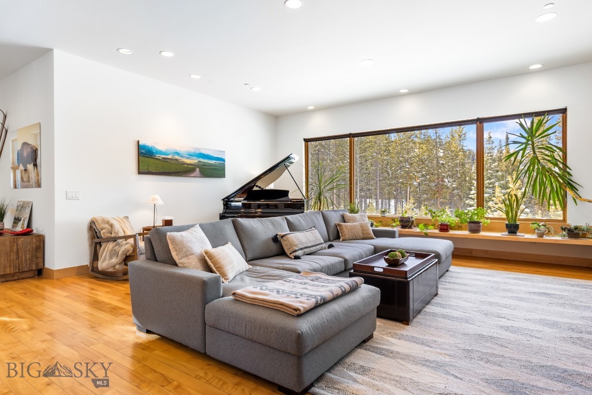 Aspen Groves - Residential