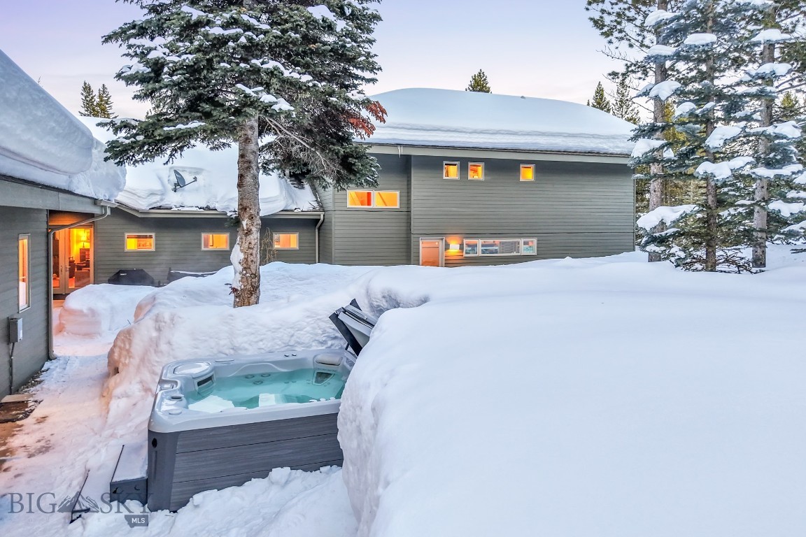 Aspen Groves - Residential