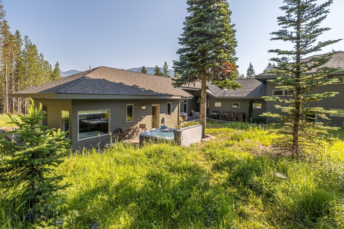 Aspen Groves - Residential