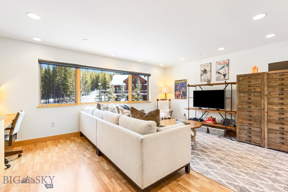 Aspen Groves - Residential