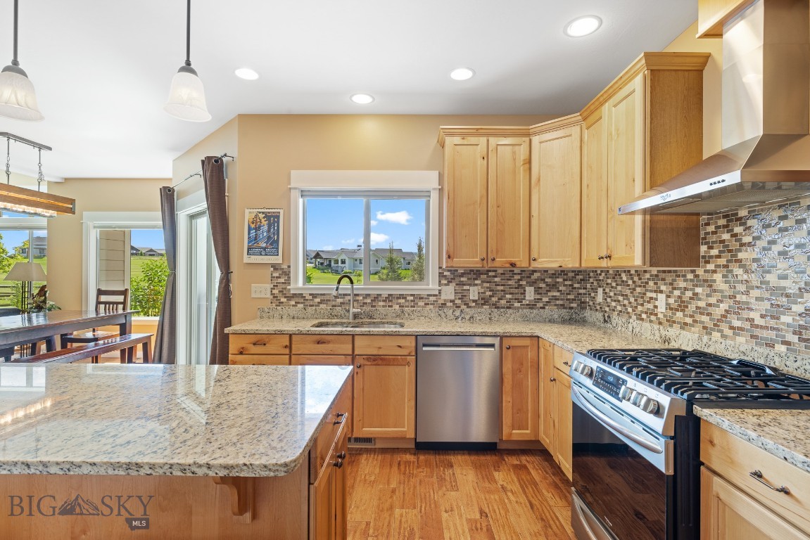 Bozeman, Montana 59718, United States, 4 Bedrooms Bedrooms, ,4 BathroomsBathrooms,Residential,Contingent,85581