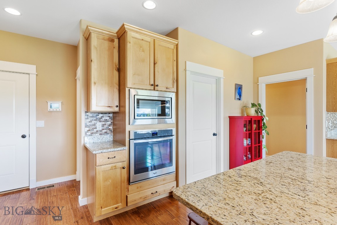 Bozeman, Montana 59718, United States, 4 Bedrooms Bedrooms, ,4 BathroomsBathrooms,Residential,Contingent,85581