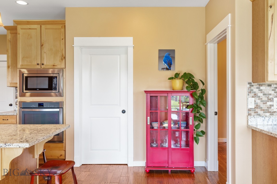 Bozeman, Montana 59718, United States, 4 Bedrooms Bedrooms, ,4 BathroomsBathrooms,Residential,Contingent,85581