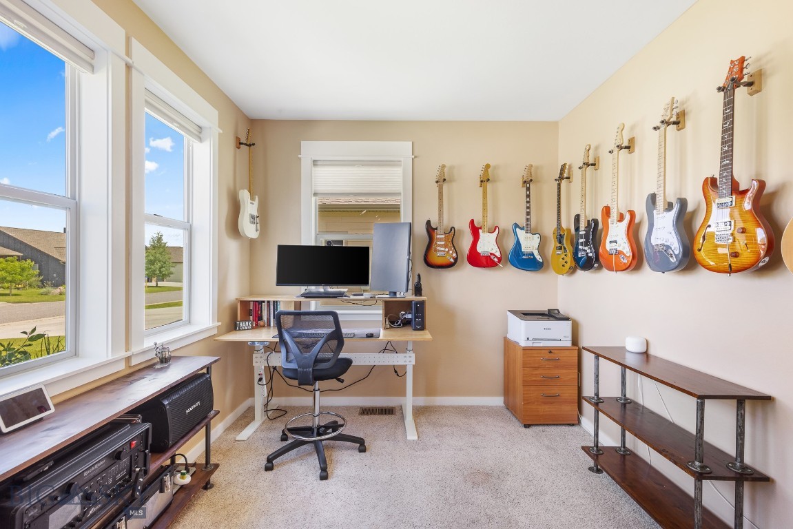 Bozeman, Montana 59718, United States, 4 Bedrooms Bedrooms, ,4 BathroomsBathrooms,Residential,Contingent,85581