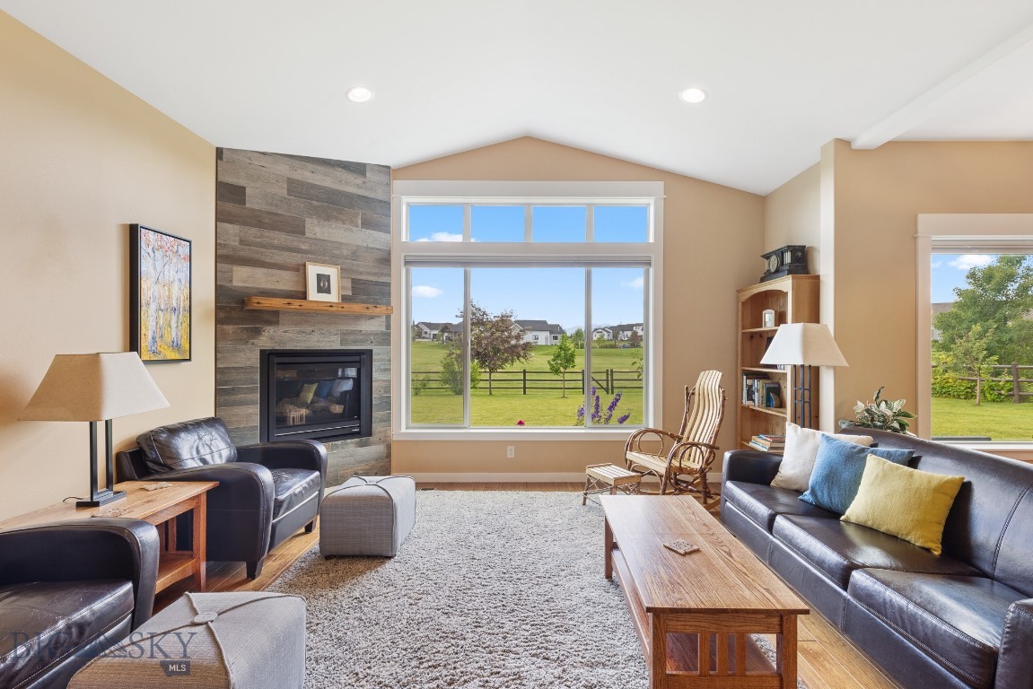 Bozeman, Montana 59718, United States, 4 Bedrooms Bedrooms, ,4 BathroomsBathrooms,Residential,Contingent,85581