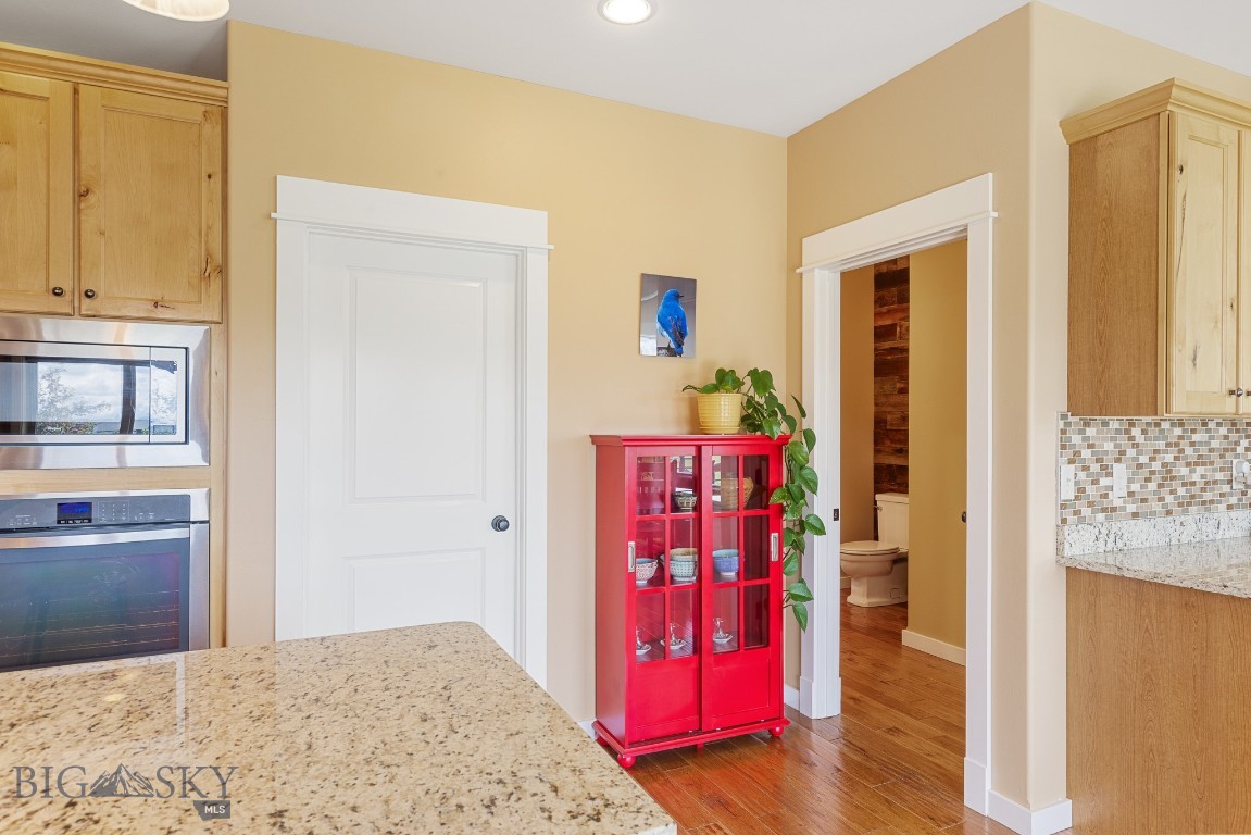 Bozeman, Montana 59718, United States, 4 Bedrooms Bedrooms, ,4 BathroomsBathrooms,Residential,Contingent,85581