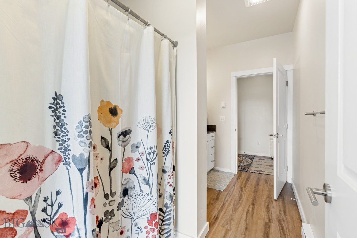 Livingston, Montana 59047, United States, 2 Bedrooms Bedrooms, ,2 BathroomsBathrooms,Residential,Active,118209