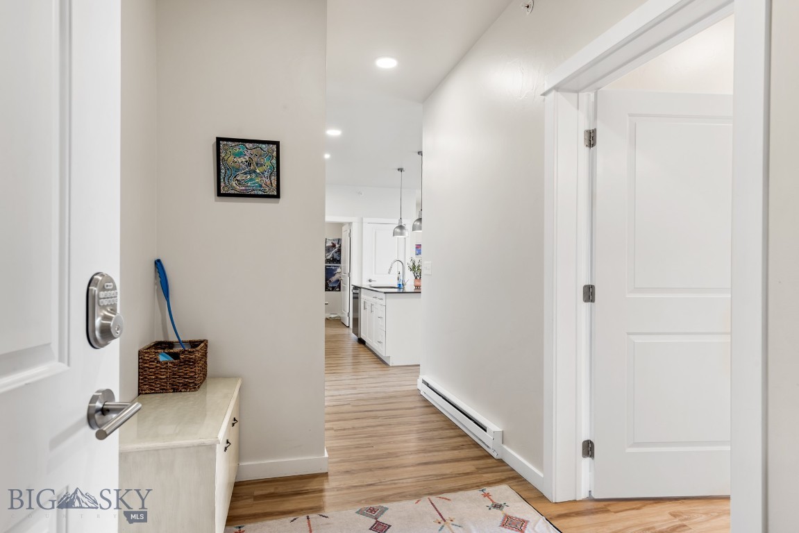 Livingston, Montana 59047, United States, 2 Bedrooms Bedrooms, ,2 BathroomsBathrooms,Residential,Active,118209