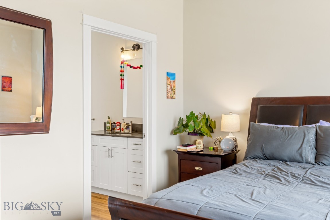 Livingston, Montana 59047, United States, 2 Bedrooms Bedrooms, ,2 BathroomsBathrooms,Residential,Active,118209