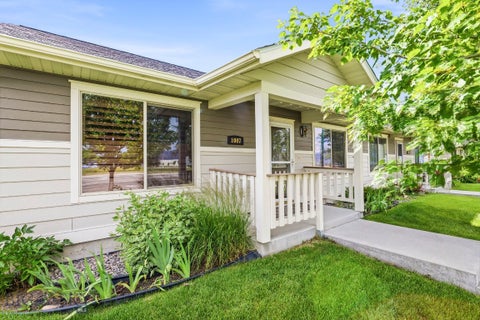 Photo of 1007 N Cottonwood Road, Bozeman, MT 59718 (MLS # 412945)
