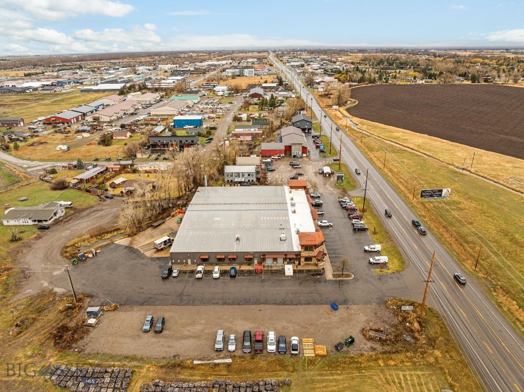 81211/ 13 Gallatin Road