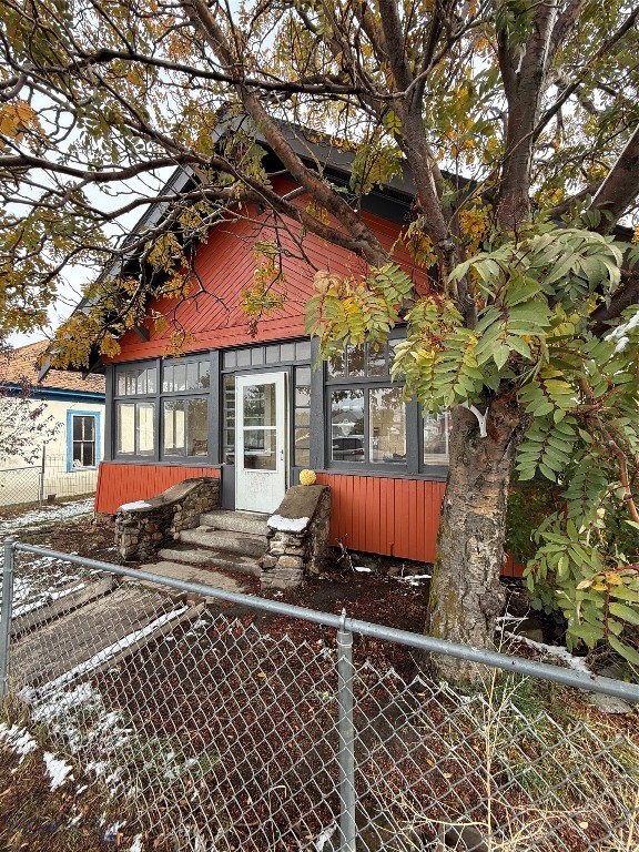 This two-bedroom, one-and-a-half-bath home in Deer Lodge, Montana, offers solid potential with several key updates already completed. These include all-new PEX plumbing and a new heating system installed in 2020. The functional layout and spacious rooms provide ample room for a third bedroom or bonus room, ready for your personal touches. Additionally, a detached two-car garage and a spacious yard add to the property’s appeal. With some cosmetic updates, this home could shine as a great starter home, rental, or investment opportunity. Its convenient location near downtown Deer Lodge amenities further enhances its value.