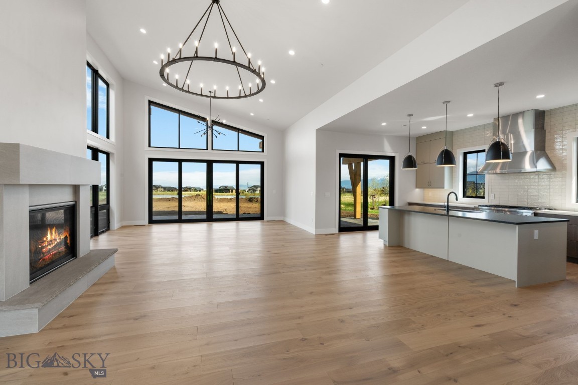 Home 40 - Residential