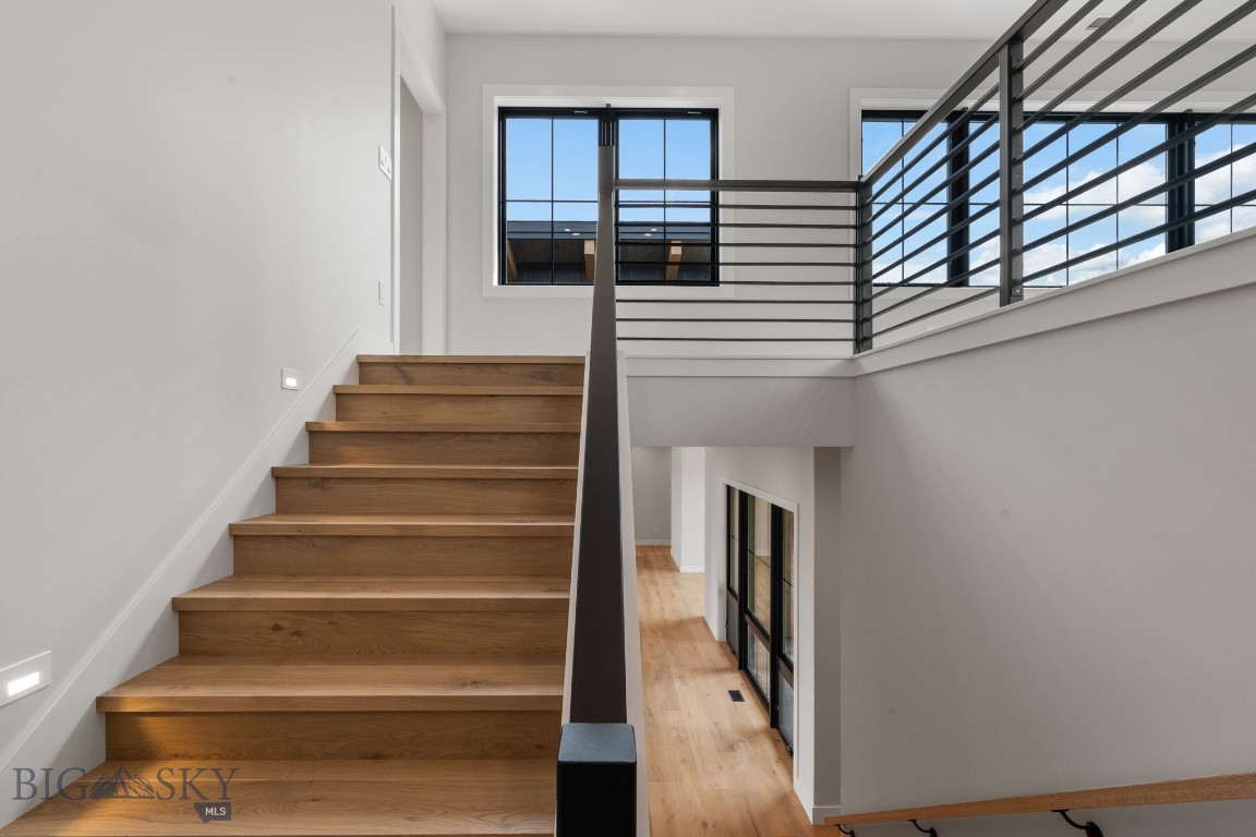 Home 40 - Residential
