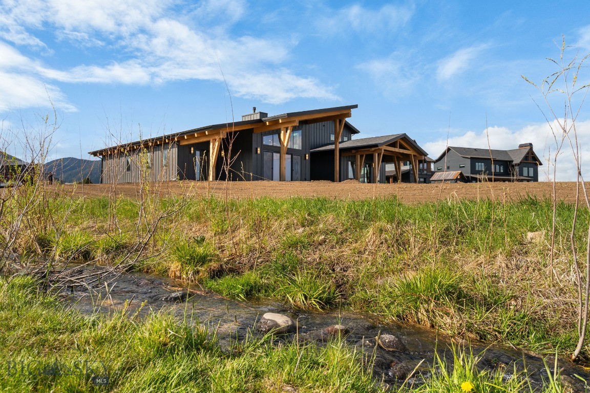 Home 40 - Residential
