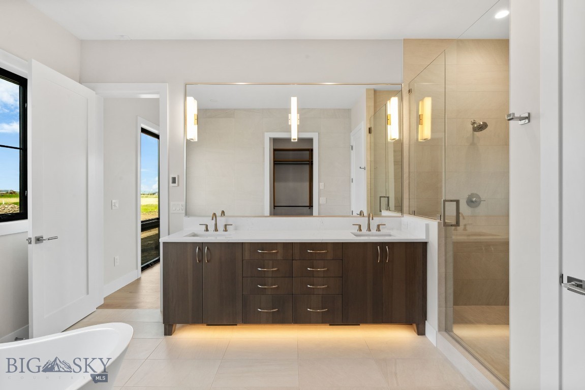 Home 40 - Residential