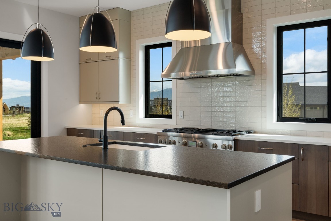 Home 40 - Residential