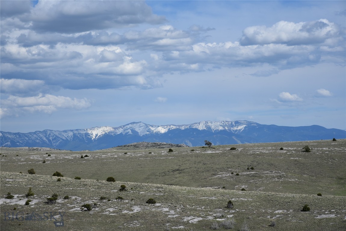TBD NE Horseshoe Gulch Road Road N