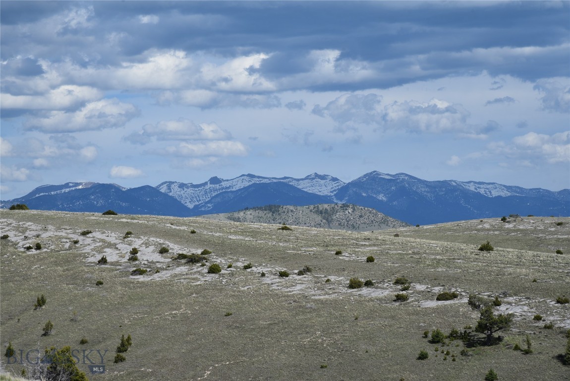 TBD NE Horseshoe Gulch Road Road N