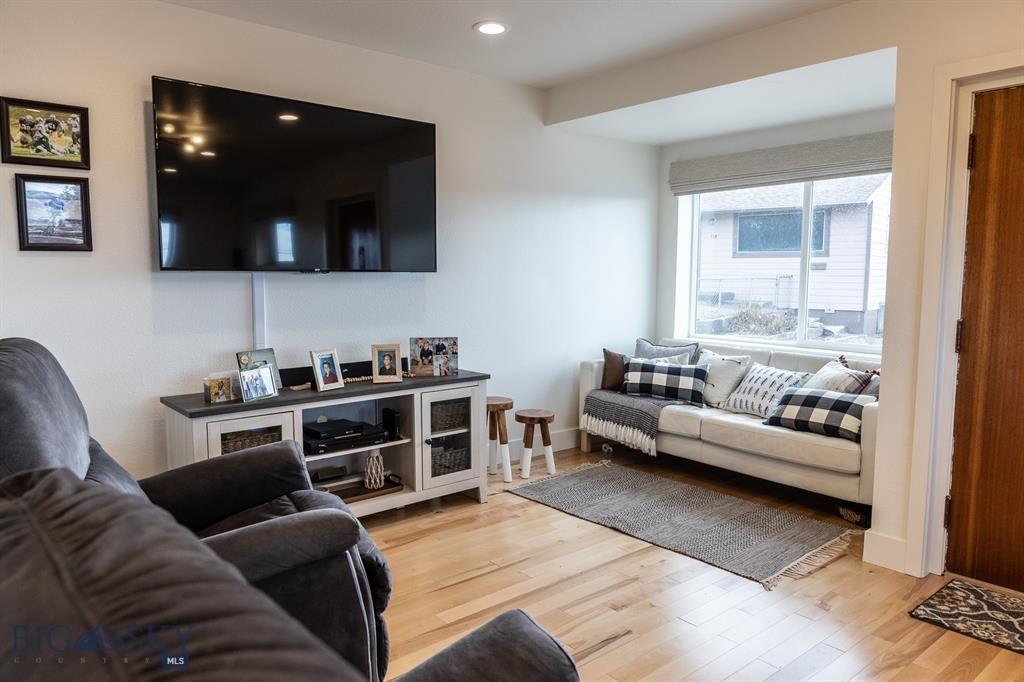 Bellevue Addition Butte - Residential