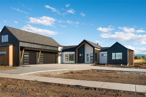 Photo of 200 Crossbill Road, Bozeman, MT 59718 (MLS # 414431)