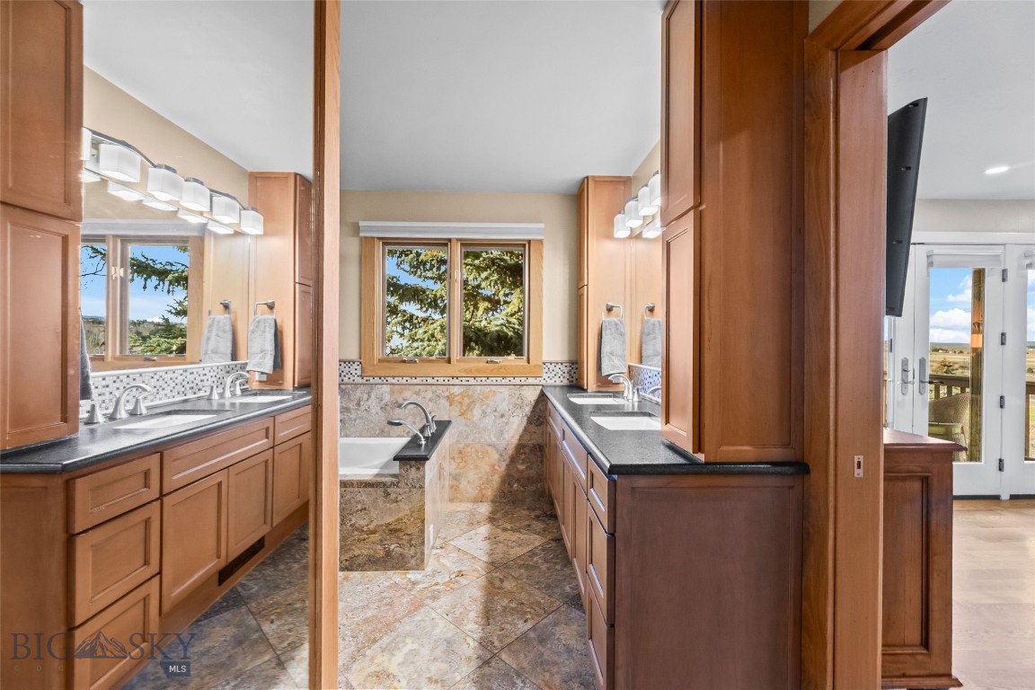 Arrowleaf Hills - Residential