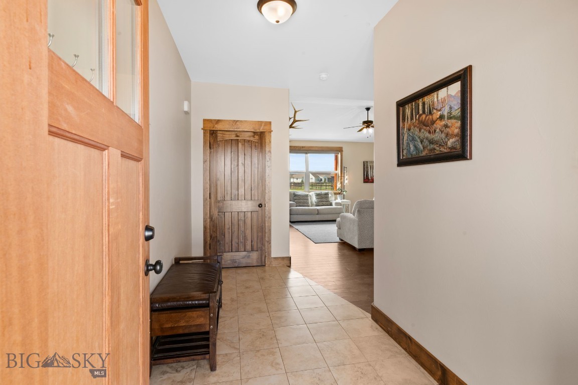 28 E Shade Tree Lane