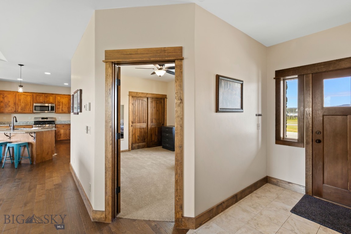 28 E Shade Tree Lane