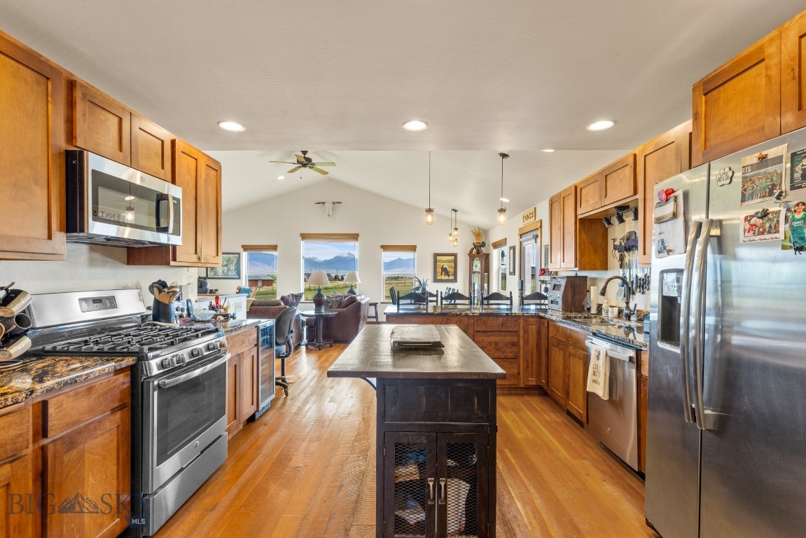 Shining Mountain Unit II - Residential