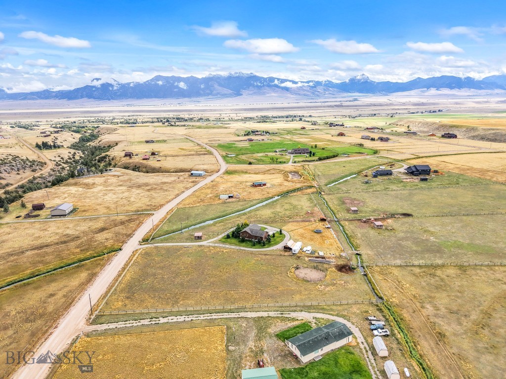 Shining Mountain Unit II - Residential