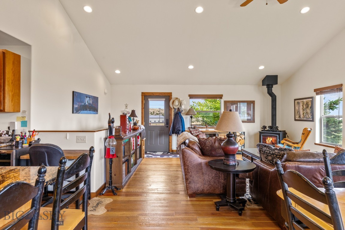 Shining Mountain Unit II - Residential