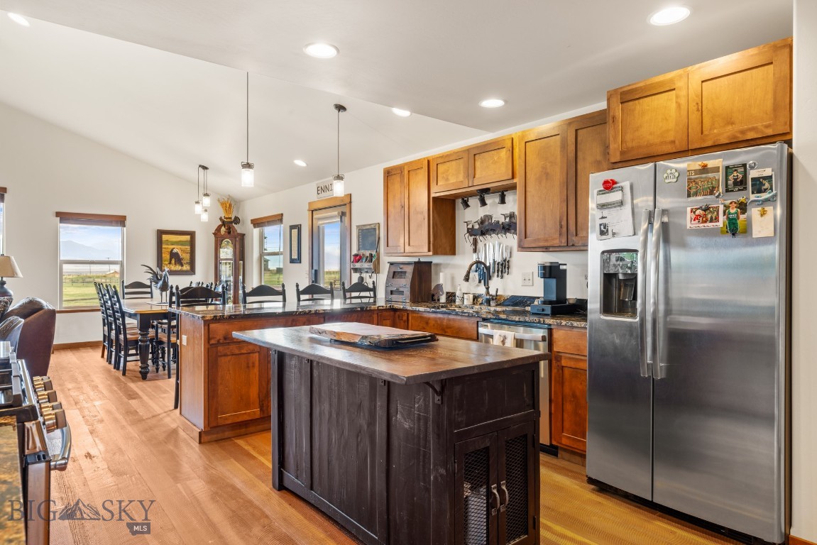 Shining Mountain Unit II - Residential