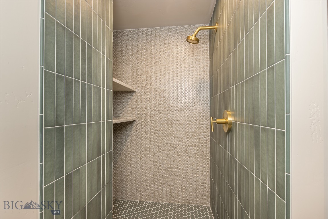 Black Eagle Lodge Condo - Residential