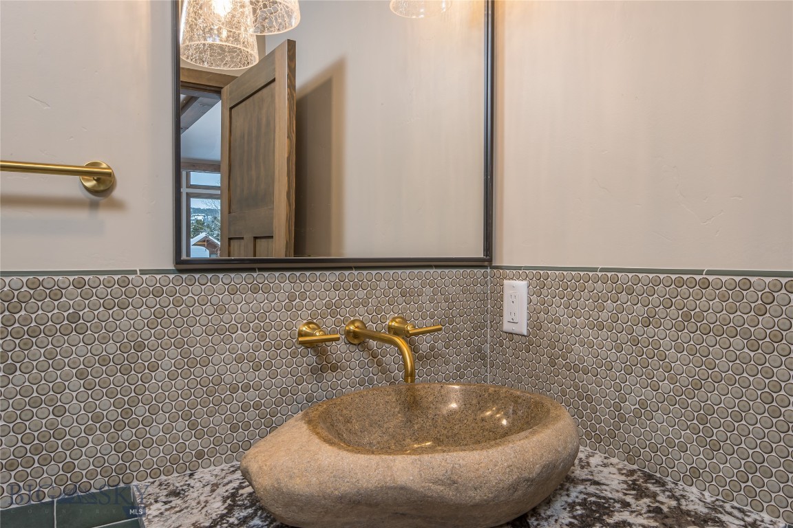 Black Eagle Lodge Condo - Residential