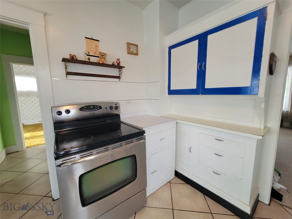 Butte, Montana 59701, United States, 3 Bedrooms Bedrooms, ,1 BathroomBathrooms,Residential,Pending,20187