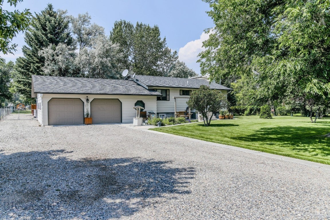 1165 Laknar Lane