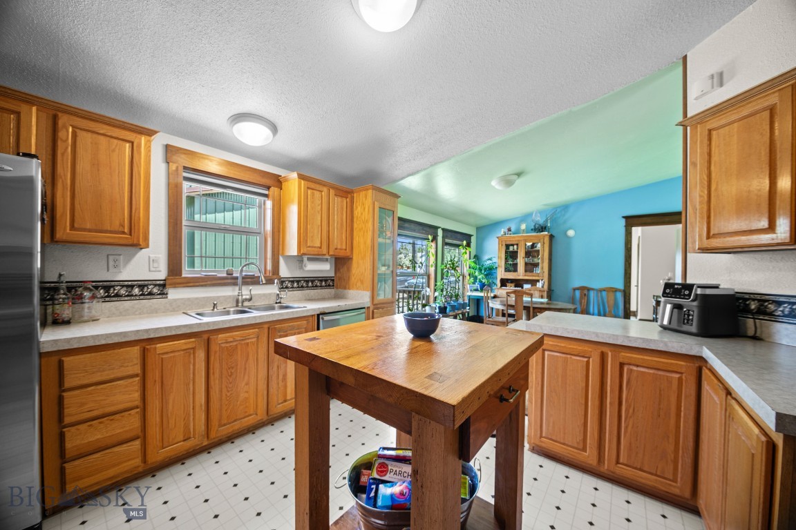 Rainbow - Residential