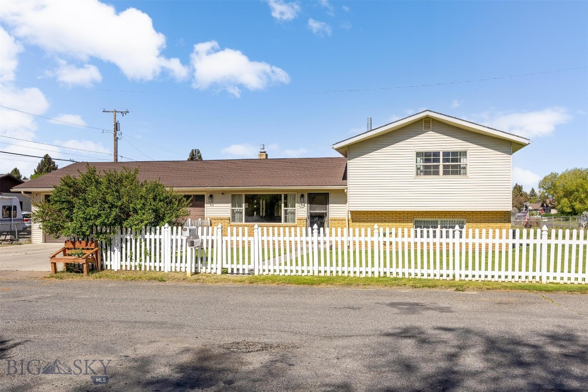 3301 Albany