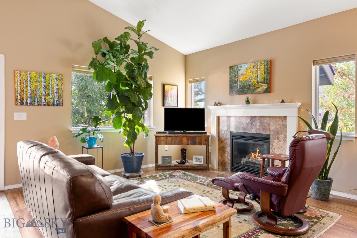 Bozeman, Montana 59718, United States, 3 Bedrooms Bedrooms, ,2 BathroomsBathrooms,Residential,Active,196075