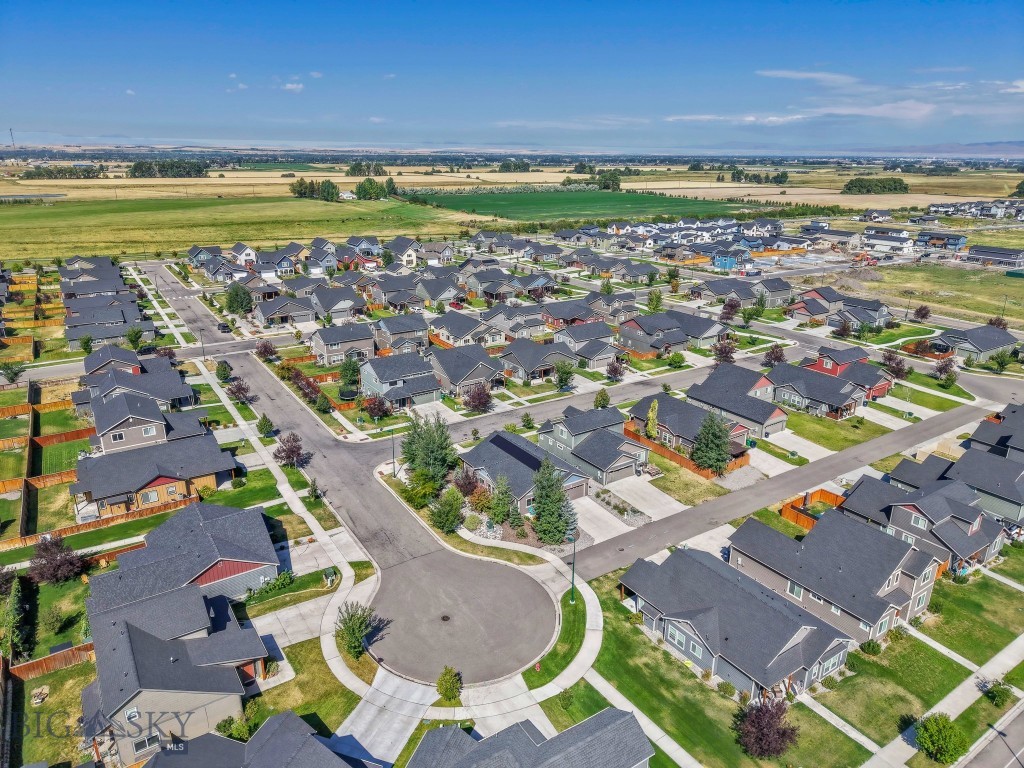 Bozeman, Montana 59718, United States, 3 Bedrooms Bedrooms, ,2 BathroomsBathrooms,Residential,Active,196075