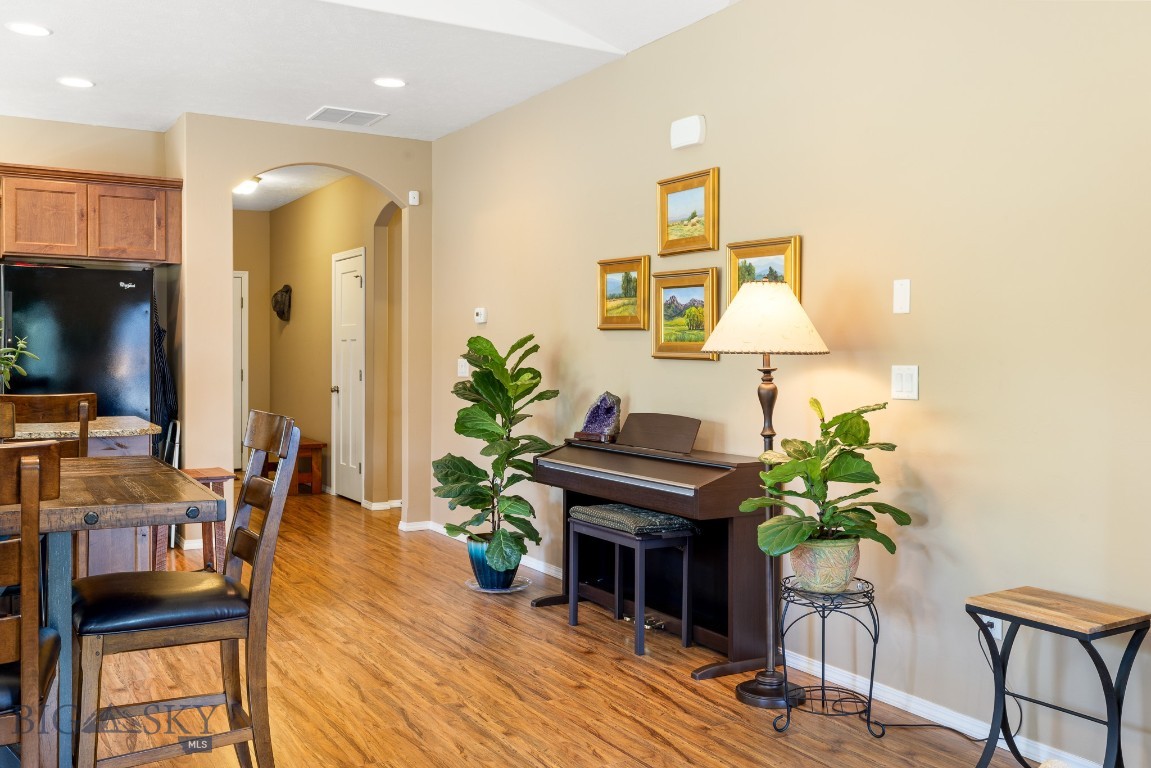 Bozeman, Montana 59718, United States, 3 Bedrooms Bedrooms, ,2 BathroomsBathrooms,Residential,Active,196075