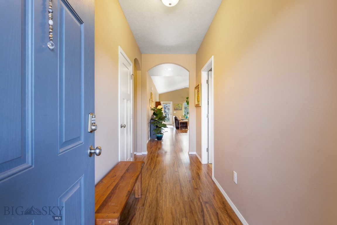 Bozeman, Montana 59718, United States, 3 Bedrooms Bedrooms, ,2 BathroomsBathrooms,Residential,Active,196075