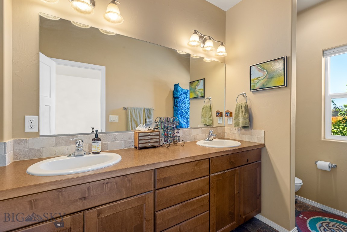 Bozeman, Montana 59718, United States, 3 Bedrooms Bedrooms, ,2 BathroomsBathrooms,Residential,Active,196075