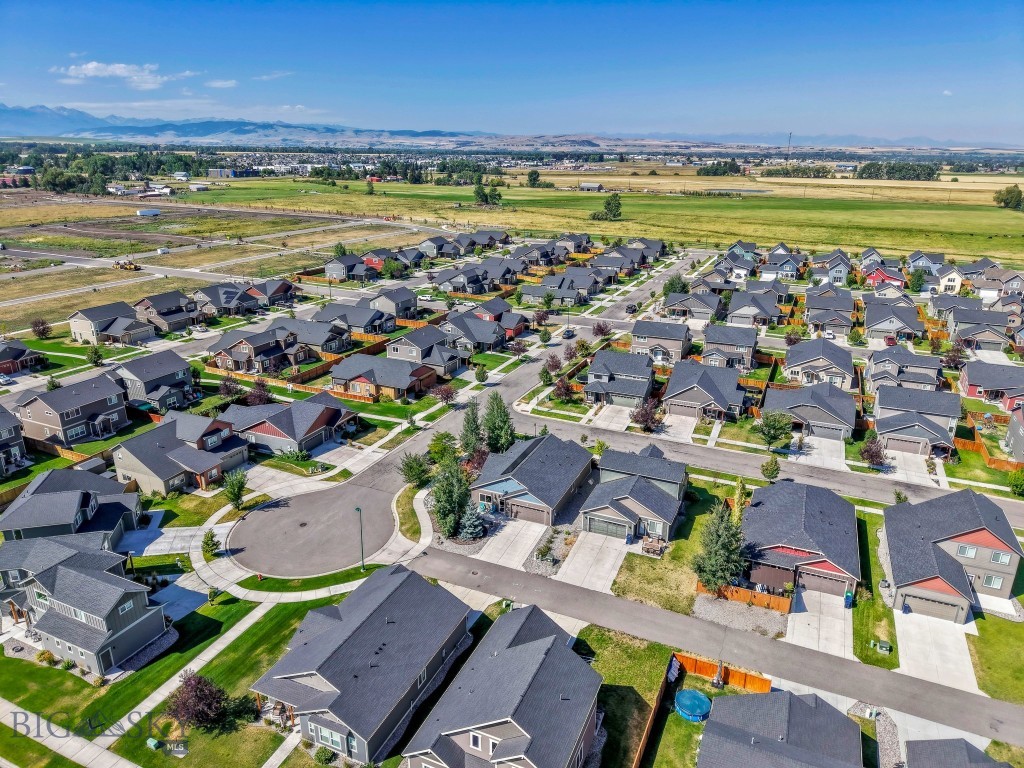 Bozeman, Montana 59718, United States, 3 Bedrooms Bedrooms, ,2 BathroomsBathrooms,Residential,Active,196075