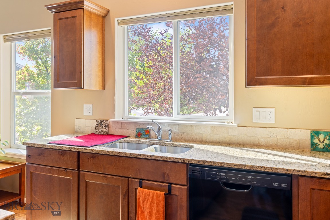 Bozeman, Montana 59718, United States, 3 Bedrooms Bedrooms, ,2 BathroomsBathrooms,Residential,Active,196075