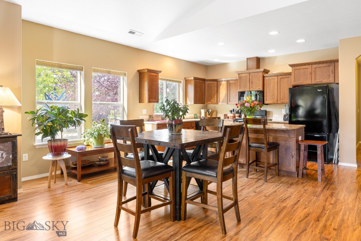 Bozeman, Montana 59718, United States, 3 Bedrooms Bedrooms, ,2 BathroomsBathrooms,Residential,Active,196075