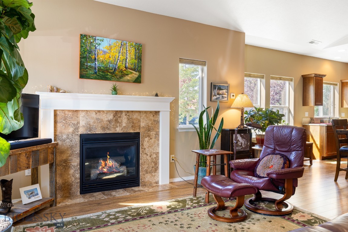 Bozeman, Montana 59718, United States, 3 Bedrooms Bedrooms, ,2 BathroomsBathrooms,Residential,Active,196075